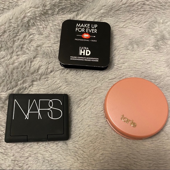 *free* Deluxe sample set (blush+setting powder) - Picture 2 of 6
